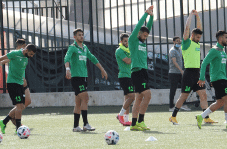 عودة الهدوء لتدريبات السنافر: ذبيح يبدّد المخاوف وحمزة جاهز