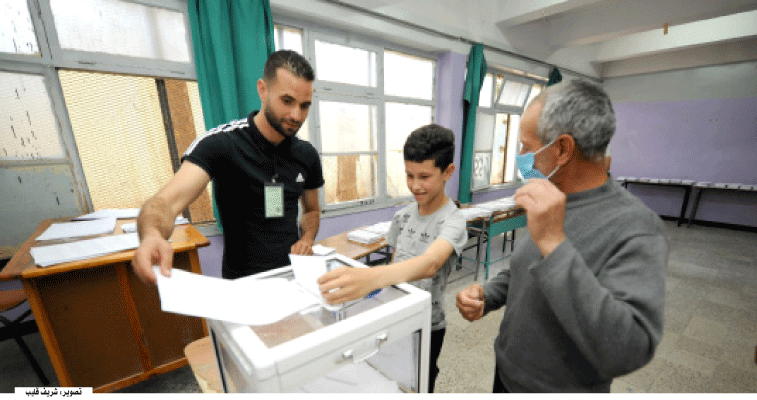 عرفت استكمالا بتجديد المؤسسات 