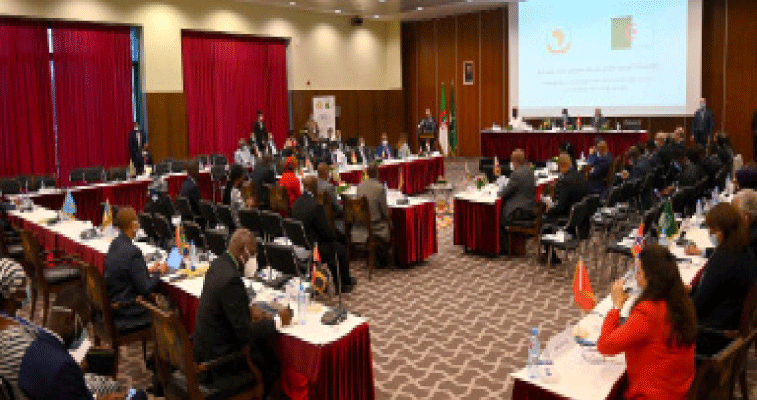 الملتقى الثامن رفيع المستوى للأمن والسلم في إفريقيا: دعــوات لتوحيـد الصـوت الإفريقـي لمواجهــة التحديـــات 