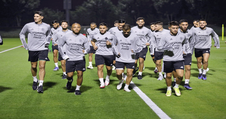 كأس العرب: مواجهـــة مثيـــرة بيـن الجزائـر ومصــر من أجــل الريـــادة