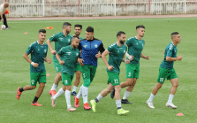 كموخ وعايب يغيبان: المدير الفني سالم يقود الهلال 