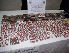 فرقة مكافحة المخدرات أوقفت مسبوقا: حجــــز 2400 كبســـــولة “بريغاباليـــن” بالمدينــــة القديمــــة