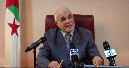 رئيس السلطة الوطنية للانتخابات: سحـب استمـارات الترشـح من طرف 39 حزبا و25 قائمة حرة حتى الآن