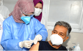 حملة التلقيح ضد فيروس كورونا: تـسجـيــل قرابـــة 16 ألـف مـواطــن عبر الأرضيــة الرقـمـيــة   