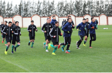 بعثة المنتخب تغادر اليوم إلى المغرب: أشبال الخضر يواجهون كوت ديفوار وزامبيا وديا