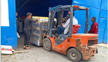 إحباط عملية مضاربة و حجز كمية من السلع بعنابة: مصنع «لابال» يفتح نقاطا لبيع الزيت مباشرة للمواطن