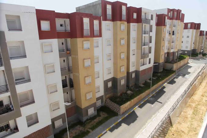 بلعربي يأمر بإتمام أشغال سكنات الترقوية العمومية نهاية السنة الجارية 
