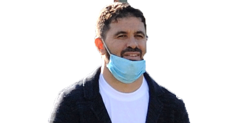 المـدير الرياضي لشباب قسنطينة ياسين بزاز للنصر: قرّرت فتح صفحة جديدة نزولا عند رغبة الأنصار