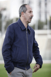مدرب نجم مقرة عباس للنصر: من تجاوز السنافر وبلوزداد يحق له الطمع في الكأس