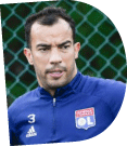 عرض مغري لبن العمري من الأهلي السعودي