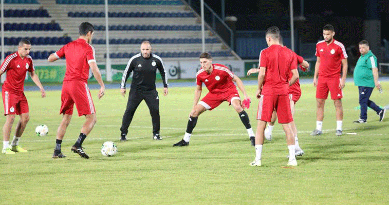 تربص المنتخب الوطني: بلماضــي يعفـو عن ديلــور وفرحـات ويريح بن ناصـر
