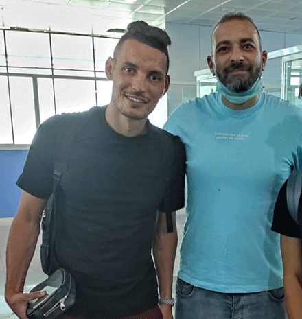 أكد أن أي لاعب يحلم ببطولة أقوى درفلو للنصر: عقــدي مـع فيتيــس مستمــر ولكـــن..