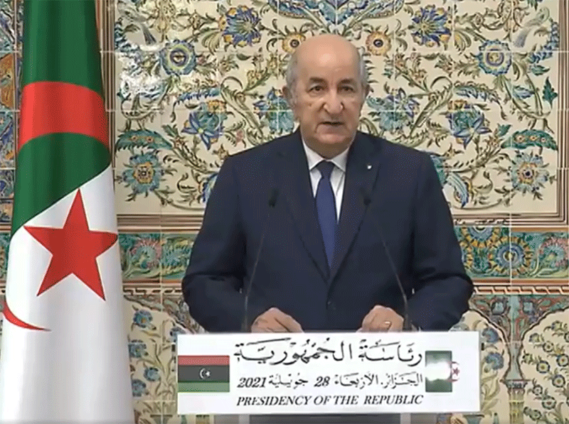 الرئيس تبون: الجزائر على استعداد لدعم الشقيقة ليبيا في حلحلة بعض المشاكل المطروحة 