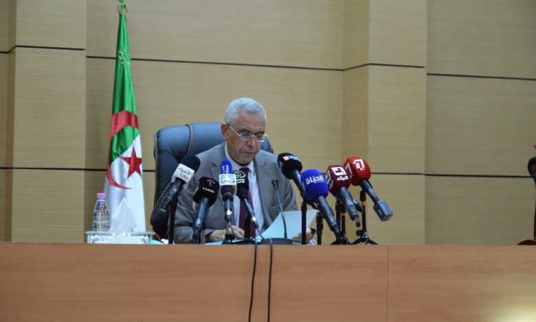 وزير العدل: 