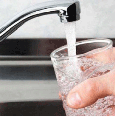 عبر15  بلدية بأم البواقي: خطـــة عمـــل لإصــــــلاح الأعطاب وضمــــان التــزود بالميـــاه الشـروب 