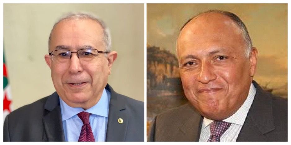 لعمامرة يتباحث هاتفيا مع وزير خارجية مصر