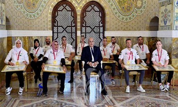 الألعاب البرالمبية : الرياضيون المتوجون يشيدون بتكريم رئيس الجمهورية  ويعتبرونه 