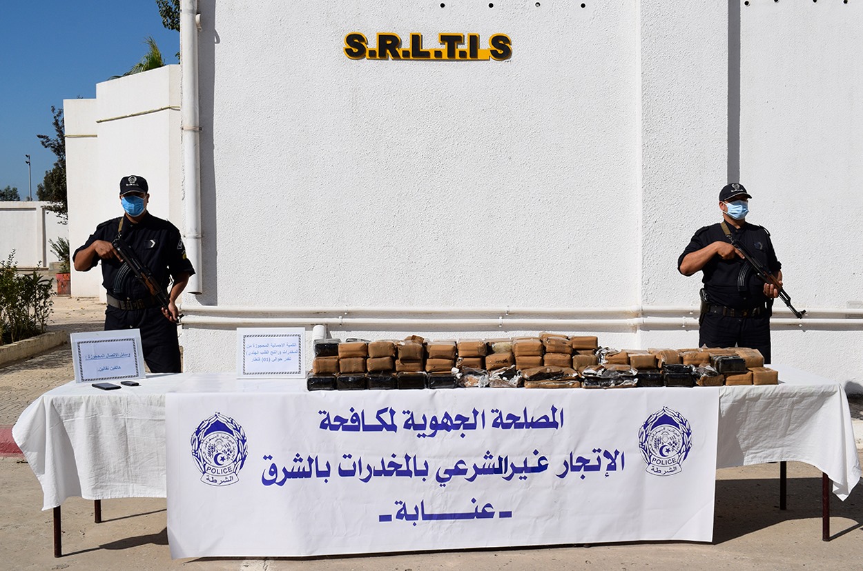 عنابة: حجز  قنطار من المخدرات وتوقيف 3 أشخاص