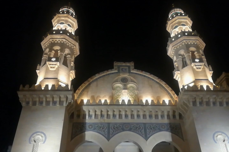 عقب تعديل توقيت الحجر المنزلي: رفع الحظر على إقامة صلاة الصبح