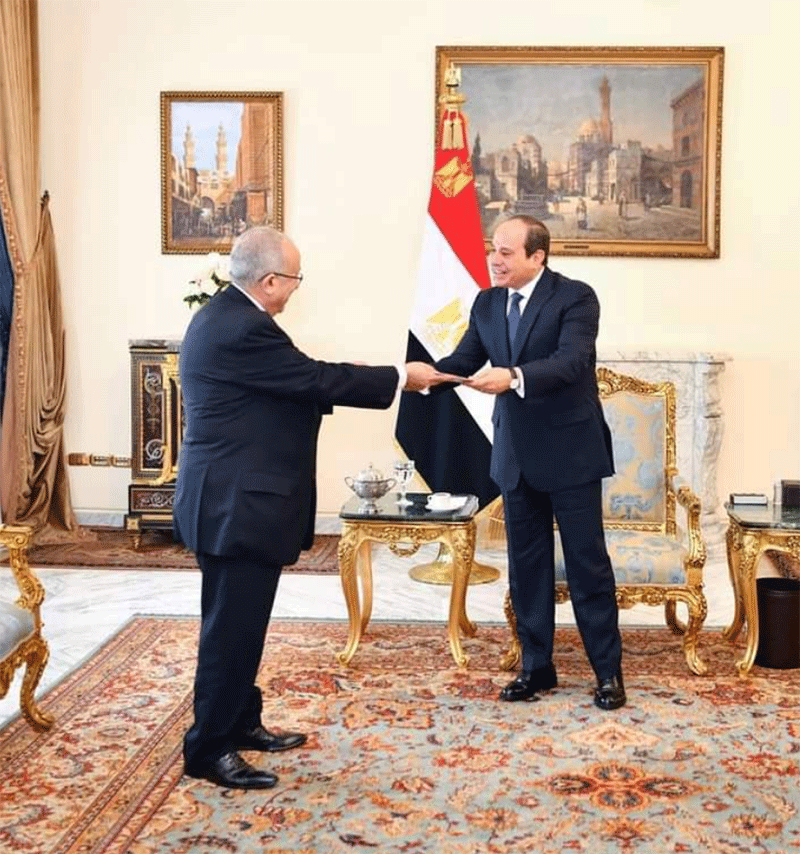لعمامرة يستقبل من قبل الرئيس المصري عبد الفتاح السيسي  