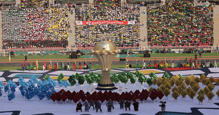 افتتاح النسخة 33 من نهائيات كأس إفريقيا: الخضــــر يجــــرون أول مـران بالكاميــرون و بلماضــي يريـد انطلاقــــة مثاليــــة 
