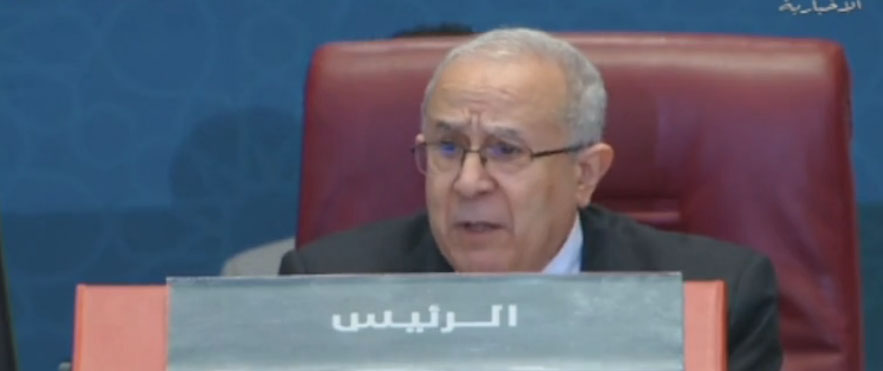 لعمامرة: الجزائر تعول كثيرا على مساهمة الجميع في القمة العربية لتحقيق انطلاقات جديدة للعمل العربي المشترك