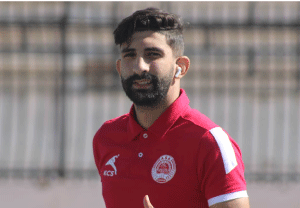 لاعب جمعية الخروب عبد الكريم بعلي للنصر
