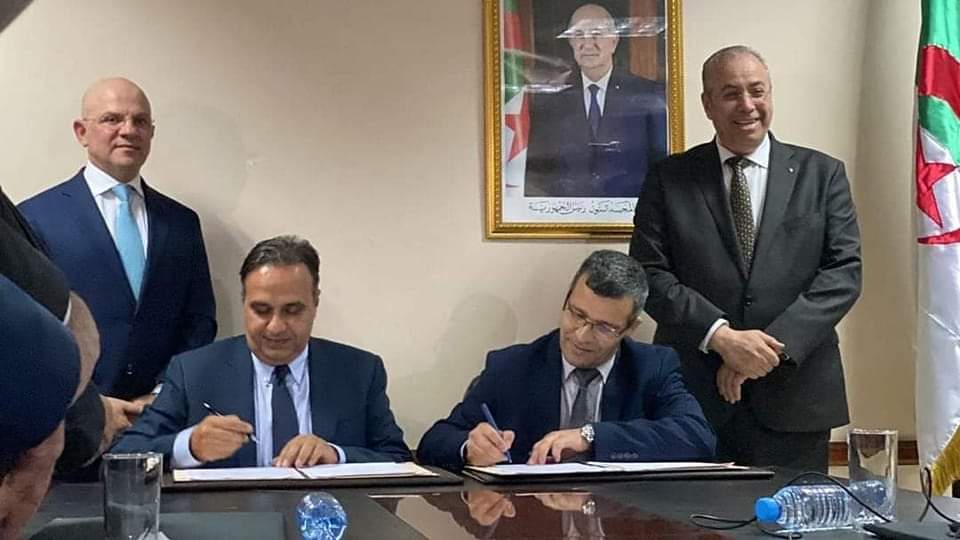 مشروع مصنع 