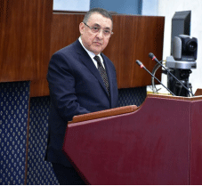 وزير الداخلية يعلن حذف أرقام الولايات من لوحات ترقيم السيارات:  قرار برفع سن التجنيد في صفوف الشرطة