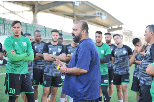 فيما عاد خالدي وشكال: مدرب السنافر يبعد رحماني وبن شعيرة