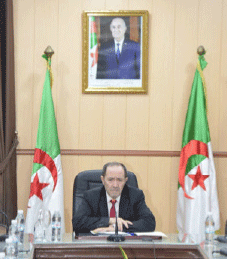 في تعليمات وجهها لمديري التربية: بلعابــد  يأمــــر باحتـــرام آجـــال إدمــاج الأساتــذة المتعاقديـن