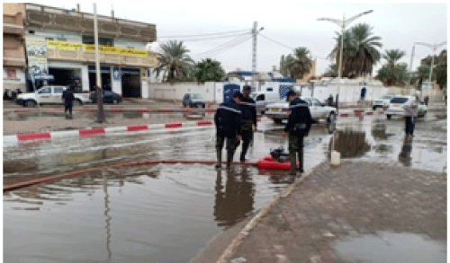 جراء التقلبات الجوية: تدخلات لامتصاص المياه من الطرقات بالوادي