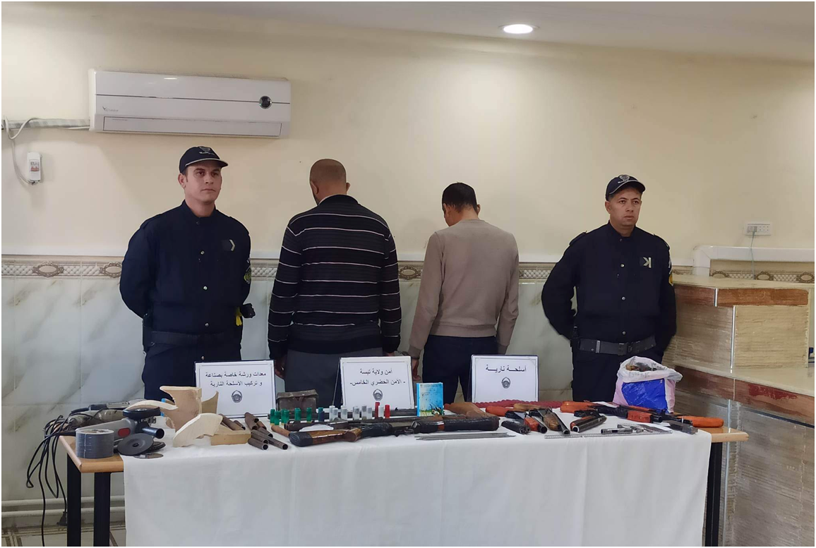 تبسة: اكتشاف ورشة لتركيب الأسلحة النارية وحجز 8 قطع تقليدية الصنع 