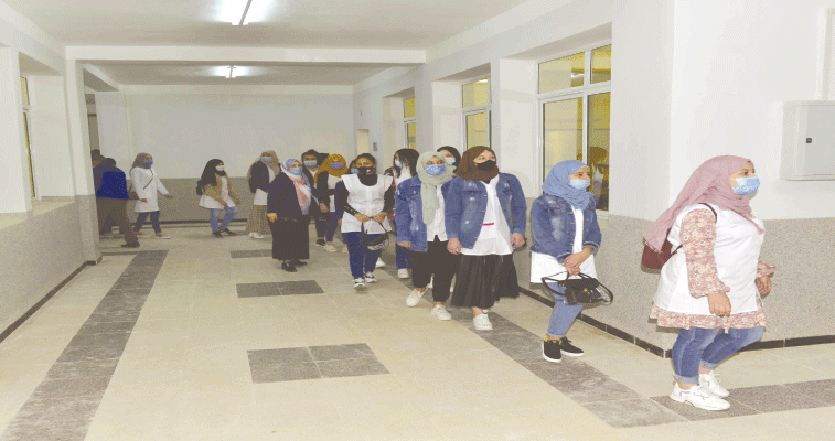 نقابات التربية تستعجل وضع خطة للاستدراك: اقتراحات بتقليص العطلة الربيعية ودمج الفصلين 