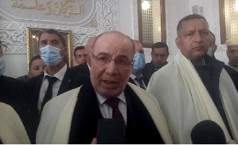 وزير الشؤون الدينية من البرج: السماح بصلاة التراويح والعمرة مرتبط بتوصيات اللجنة العلمية