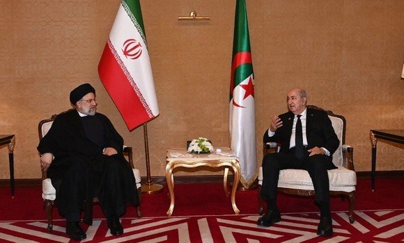 الرئيس تبون يتحادث بالدوحة مع نظيره الايراني
