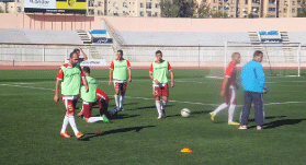 فلاحي يدق ناقوس الخطر: لاعبو اتحاد سطيف يهدّدون بالعودة  إلى الإضراب