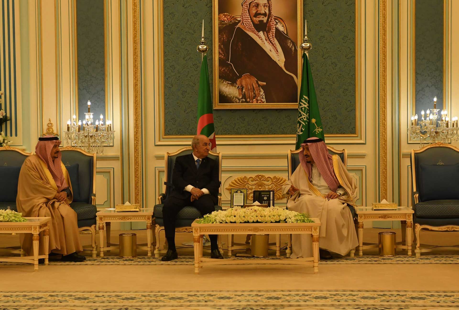 لدى استقباله السفير السعودي: رئيس الجمهورية يتسلّم رسالة من خادم الحرمين الشريفين