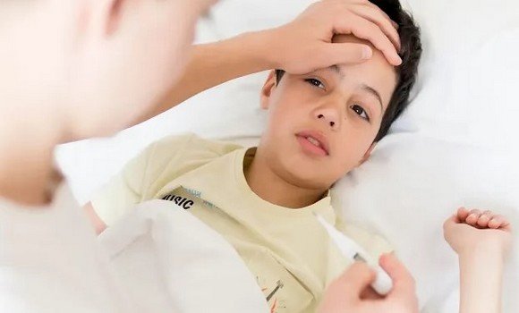 الرئيس تبون يأمر بالتكفل المجاني بـ 373 طفلا مريضا بالاستقلاب الخلوي ونقص المناعة