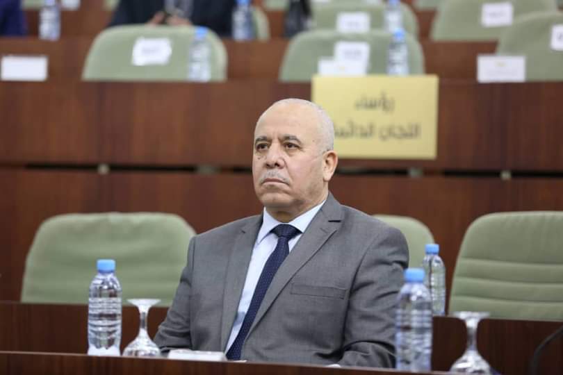 شرفة: مشروع قانون علاقات العمل هو