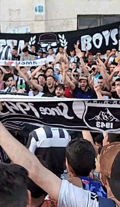 فيما احتفل أنصار مولودية قسنطينة بالبقاء
