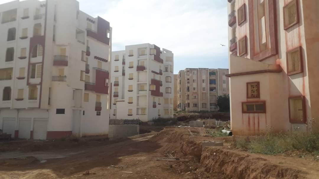 ميلة: نحو انفراج أزمة سكنات كناب إيمو بفرجيوة 