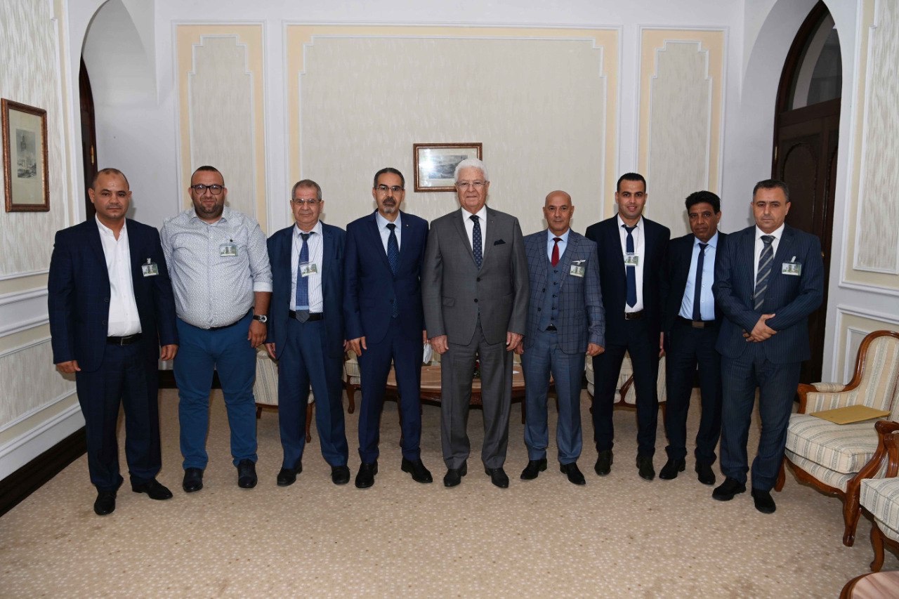 رئيس الجمهورية يكرّم 6 نواد صعدت إلى القسم الثاني لكرة القدم