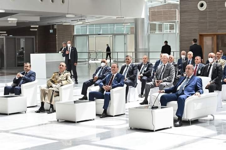 الرئيس تبون : تحلية مياه البحر هي الأكثر ضمانا لتزويد المواطن بالماء الشروب