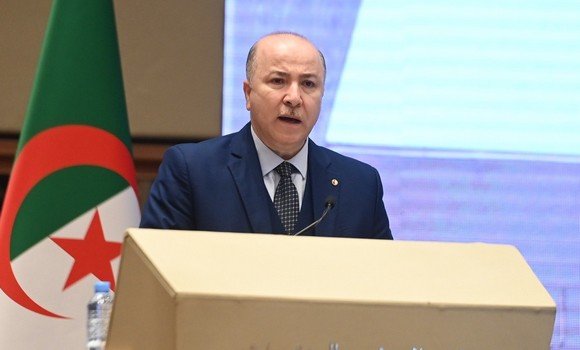 الوزير الأول أيمن بن عبد الرحمان:
