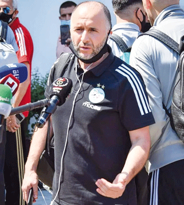 يراهن على أداء مباراة جيدة..بلماضي يصرح: منتخب تنزانيا تطور والموعد صعب