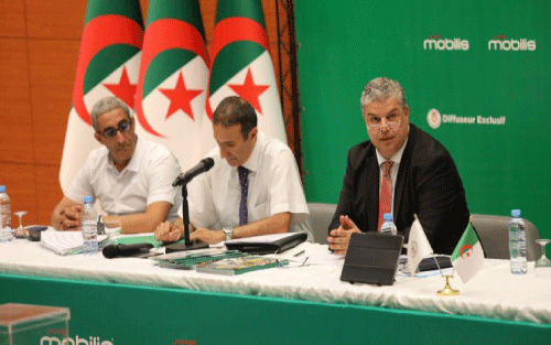 في دورة 
