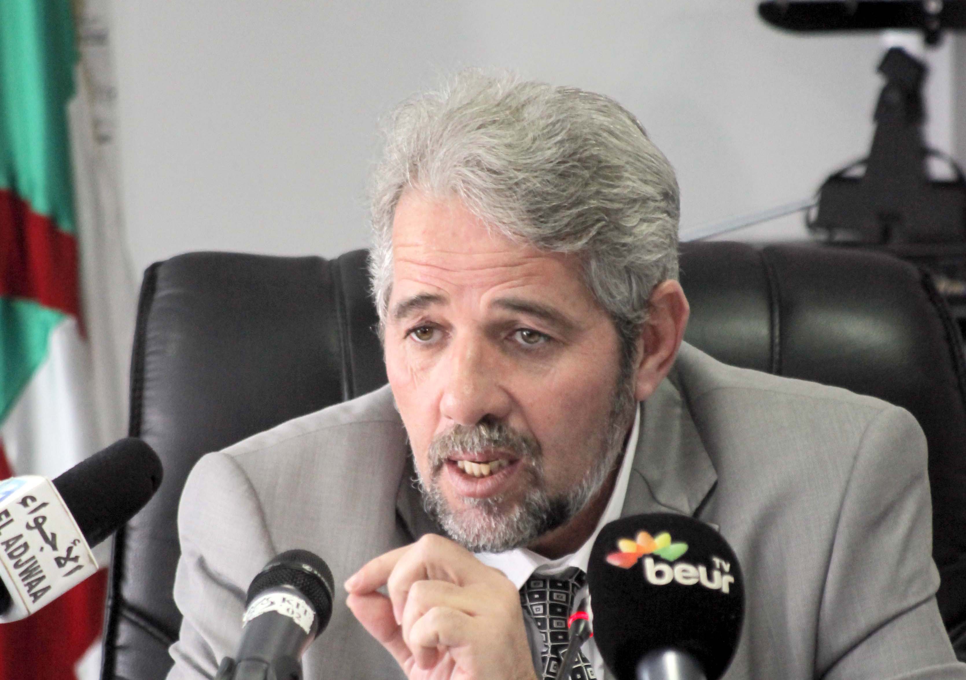 الوزير الأسبق سيد أحمد فروخي في ذمة الله 