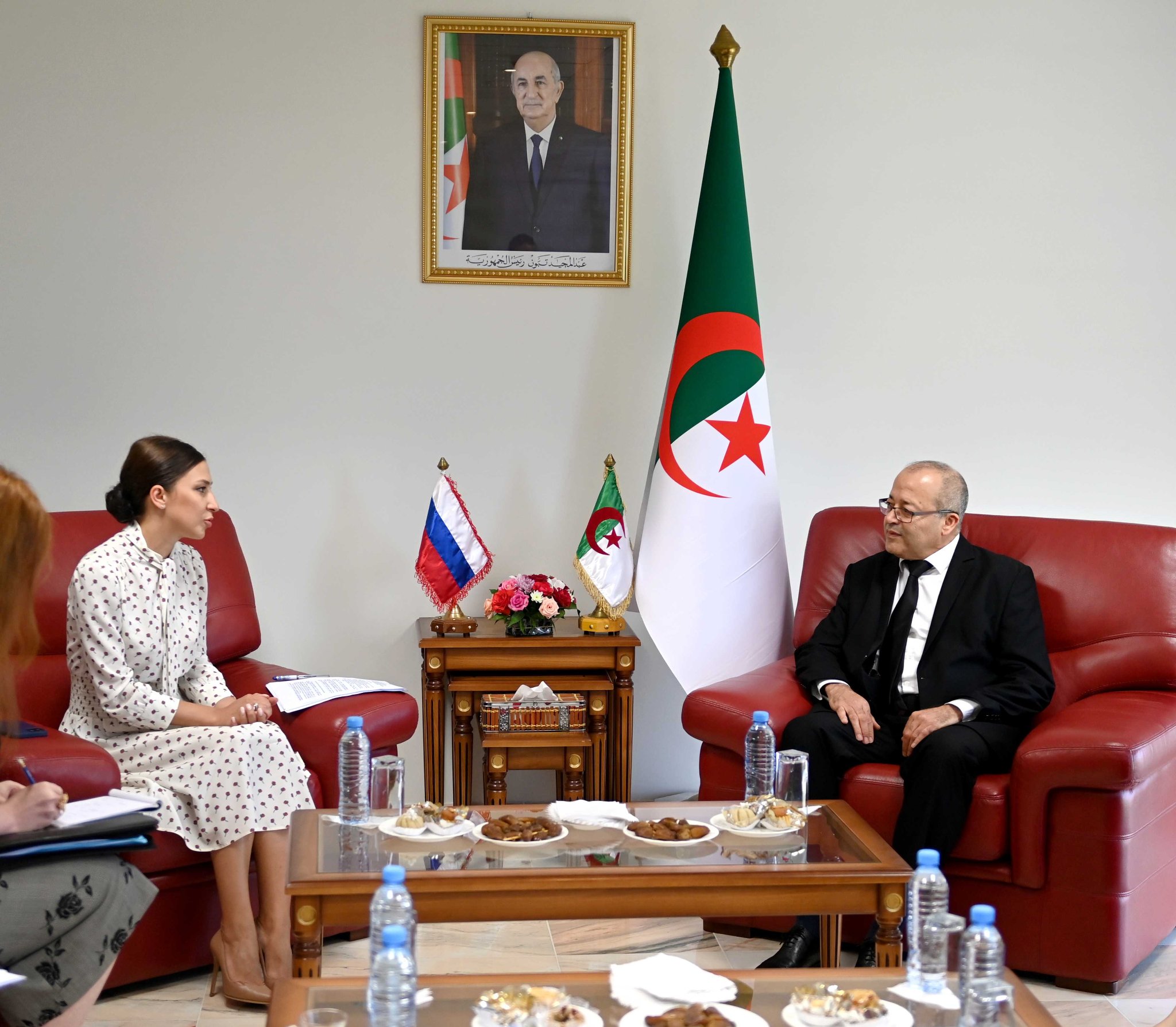بوسليماني يستقبل نائبة الوزير الروسية المكلفة بالتنمية الرقمية والاتصال 