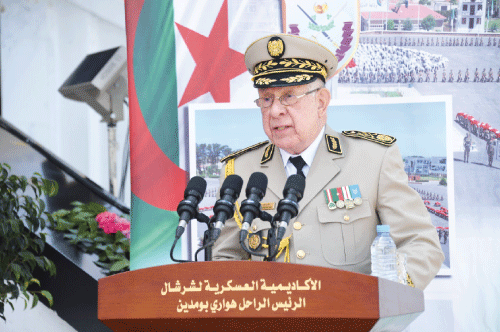 قال بأن أفراده استطاعوا بناء قوة دفاعية مهيبة: الفريق أول شنقريحة: الجيش لعب دورا مشهودا في مسار بناء الدولة